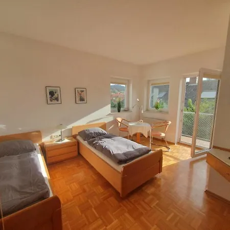 Abm 1 Og Fur 14 Personen Apartment