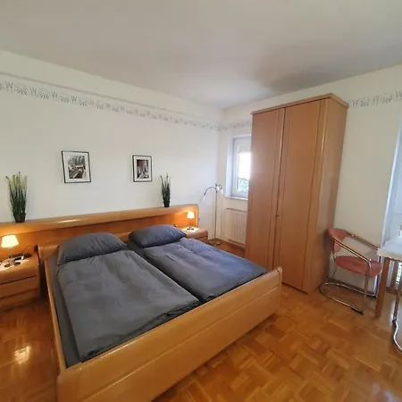 Abm 1 Og Fur 14 Personen Apartment *