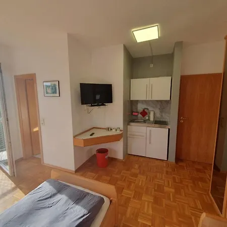 Abm 1 Og Fur 14 Personen Apartment *